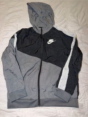 Nike kids Black and Gray Hooded Windbreaker Jacket
